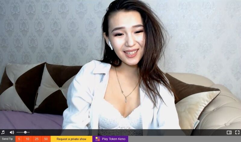 Watch beautiful Asian xxx model performing live on Cam4